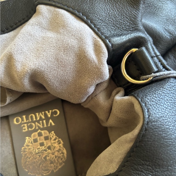 Vince Camuto Jilli Black Leather Hobo Bag. New with tags - Picture 6 of 6